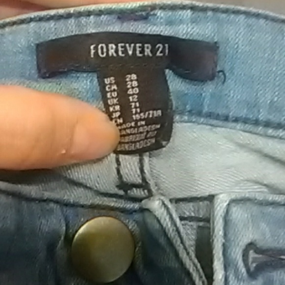 Jeans - Picture 3 of 4